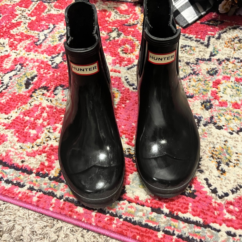 Hunter Women's Glossy Black Rain Boots